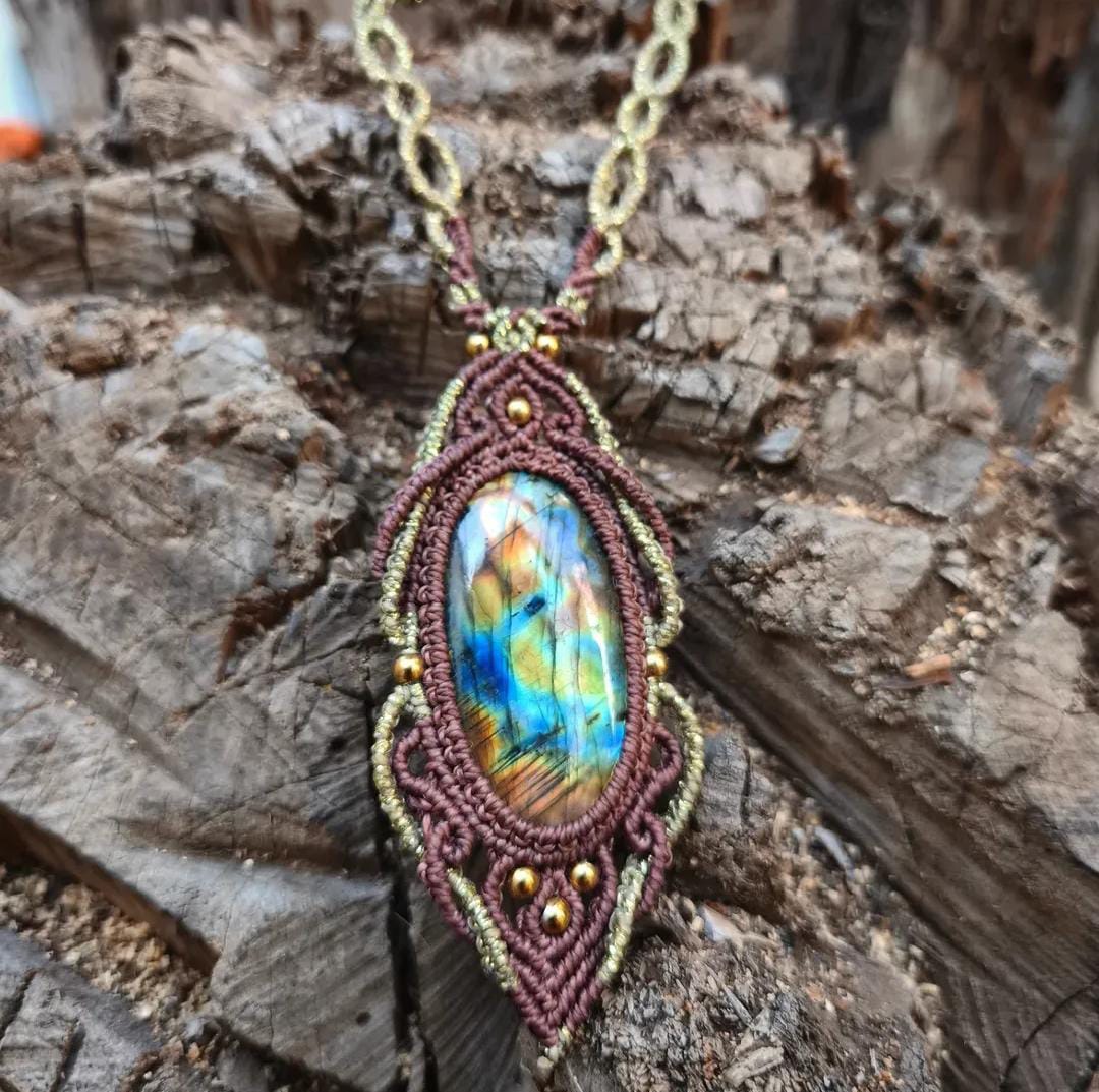 Collar labradorita